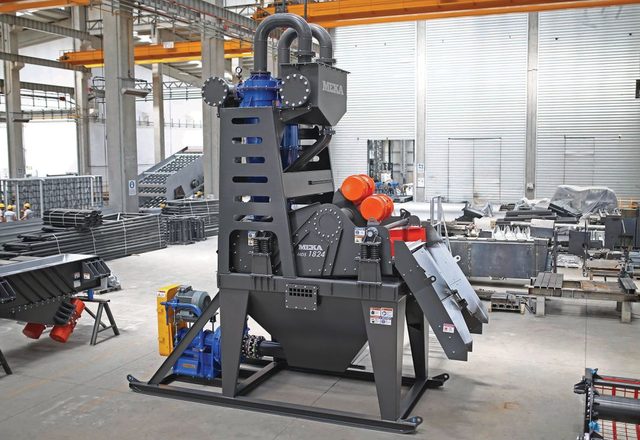 Portable mini trommel